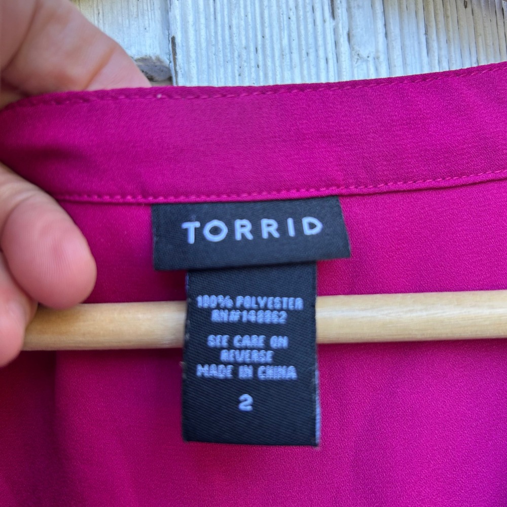 Torrid Sleeveless V Neck‎ Pink Blouse Top Plus Size 2 - Picture 4 of 5